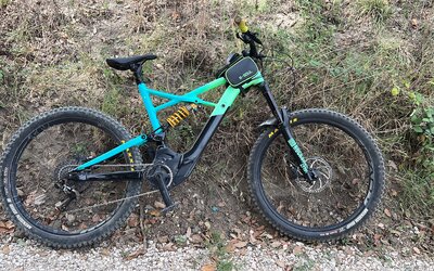 Specialized TURBO KENEVO EXPERT